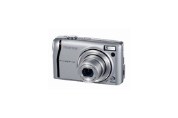 富士フイルム、SD/xDダブルスロットと顔検出機能搭載の830万画素デジカメ「FinePix F40fd」 画像