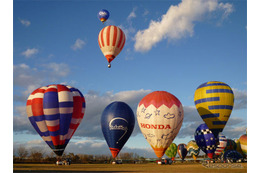 気球に乗ってサーキット見物　9月15日から 画像