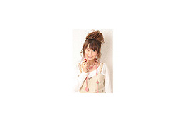 しょこたんが80年代アイドルに!? オフショットも見逃すな! 画像