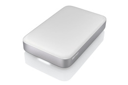 バッファロー、Thunderbolt/USB3.0対応のポータブルSSD「HD-PATU3S」 画像