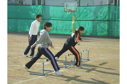 小学校教諭採用予定者に理科実験講座 12月から 画像