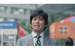織田裕二、「東京ラブストーリー」を“再現”した新CMであの“ハマリ役”再び 画像
