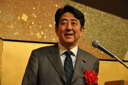 安倍首相「6年経って“脱皮”した」 画像