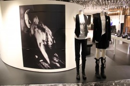 アン・ドゥムルメステール25年の靴展 1月9日より 画像