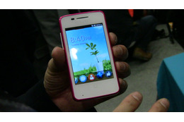 【MWC 2013 Vol.7(動画)】Firefox OS搭載スマホがお目見え!ALCATEL、「ONE TOUCH FIRE」 画像