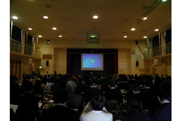 ICT活用……青山小学校で研究報告会 画像