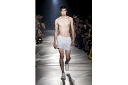 【13-14AW東京コレクション】「ミキオサカベ」セクシャリティこそがファッションに残された可能性 画像