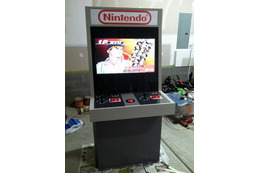 本当にゲーセンに置いてそうなファミコン風アーケード筐体 画像