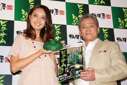 ビグ・ザムとうふ発表会に池田秀一と加藤夏希……次は金色の百式? 画像