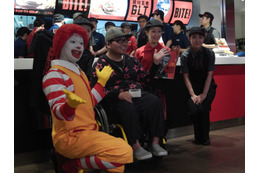 マクドナルドが渋谷をジャック! クォーターパウンダー新製品に長蛇の列 画像