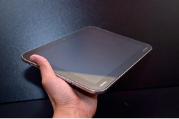 ZIGSOW、東芝『REGZA Tablet AT703』ユーザーレビューを発売と同日公開 画像