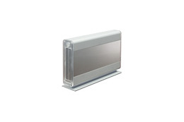 ヤノ電器、FireWire 800/400&USB2.0/1.1対応HDDの750GBモデル 画像