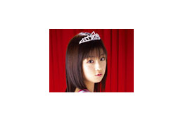“ゆうこりん”が腰をフリフリ!? 人気アイドルが大胆ボディで魅せる 画像