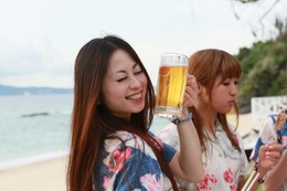 ビールと美女! 夏、「Orion Beach Party」で沖縄を感じる 画像