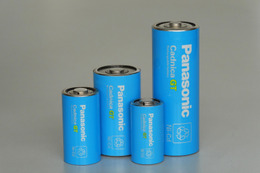 パナソニック、マイナス40度の低温下でも使えるニカド電池を開発 画像
