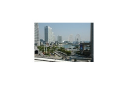 アッカ、「ワイヤレスLAN横浜プロジェクトIN 日本大通り」を開始 画像