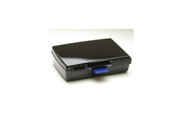 エバーグリーン、2.5インチHDD&メモリーカードに録画/再生が可能なMPEG-4レコーダー 画像