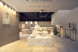 スリー旗艦店 10月3日オープン 画像