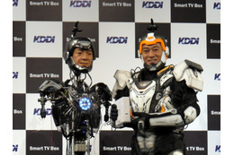 松平健、本人そっくりのロボットに対面!……リアルすぎて「気持ち悪くなってきた」 画像