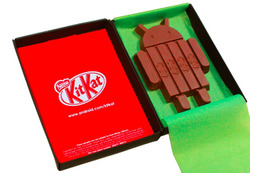 世界500個・日本10個限定の“Androidロボット型KIT KAT”、イー・アクセスのキャンペーンに登場 画像