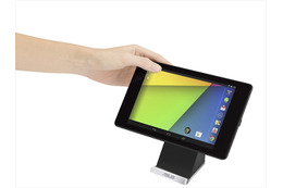ASUS、Nexus 7 (2013)対応の「ワイヤレス充電スタンド」と「ミラキャスト ドングル」を25日に発売 画像
