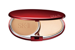 SK-II COLORが映える新パウダーファンデ&メイクアップベース発売 画像