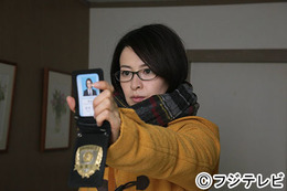 「福家警部補」の過去に何が……? ドラマ本編では放送されない特別映像が限定公開 画像