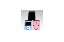 ブライトンネット、第3世代iPod nano用レザージャケット——3種類のカラーバリエーション 画像
