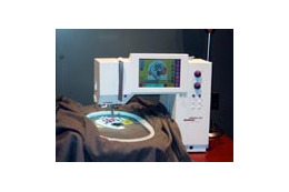 ［CES 2003速報（現地9日）］SPOT製品に人気が集まるMSブース。Xbox Live専用コーナーも 画像