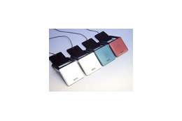 ノートのPCM-CIAスロットにも入る!?——可変式薄型USBマウス 画像
