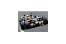 浅草寺境内をF1カーが爆走! 大迫力の「Red Bull Xstreams」 画像