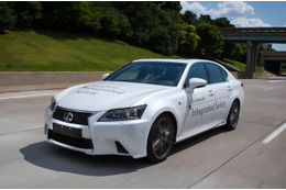 先行車検知、白線検知など、トヨタが自動運転技術初公開へ