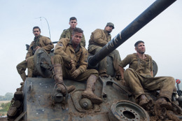 ブラピ主演最新作、ダイナミックな戦車やメイキングの写真を公開! 画像