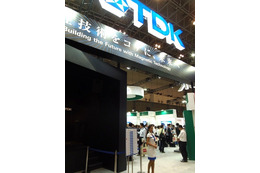 【CEATEC 2014 Vol.17】走行中でもEV充電！TDKが実証実験結果を披露