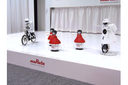 【CEATEC 2014 Vol.42】ムラタ、ロボットでチアリーディング部結成！［動画］ 画像