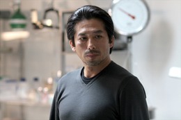 真田広之がレギュラー出演! 人気海外ドラマ「HELIX」が日本初配信! 画像