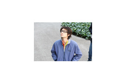 人気俳優・忍成修吾が生放送で話題の映画を語る 画像