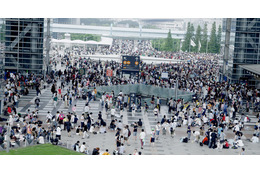 プロ写真家がコミケで撮影会 「鈴木心写真館@コミックマーケット」開催決定 画像
