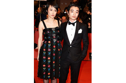 新婚・菊地凜子&染谷将太、揃ってベルリン映画祭に出席! 画像