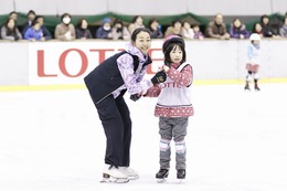 浅田真央＆舞、姉妹でスケート特別コーチに！ 「スケートの楽しさ伝えていきたい」 画像