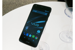 初のスマホ発表も魅力が感じられない「VAIO Phone」! 画像