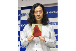 ピース・又吉小説『火花』がオリコン2冠！ 発売から1週間で累計35万部 画像