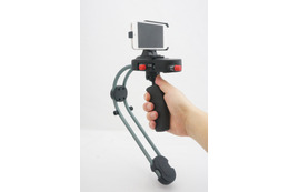 【レビュー】iPhoneでプロ並の動画を撮影する！「Steadicam Smoothee」を試してみた！