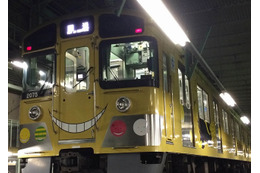 映画『暗殺教室』のインパクト大なラッピング電車が西武鉄道に! 画像