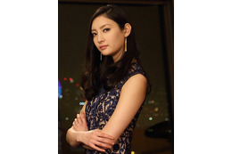 菜々緒、『あぶない刑事』で舘ひろしの“恋人”に! 「ガチガチに緊張」 画像