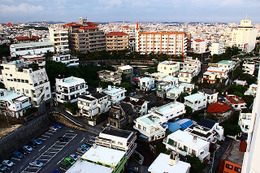 観光客が戸惑う沖縄のローカル交通ルールとは 画像