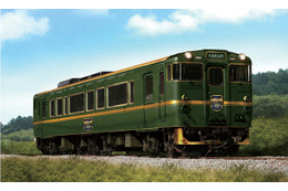 JR西、城端線・氷見線の観光列車「べるもんた」を10月より運行開始 画像