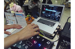 【Maker Faire Tokyo】テルミンのように指先と手の動きで演奏する創作楽器 画像