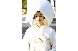 山本美月、“人生初”の白無垢姿を披露! 画像