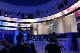 【IFA 2015】インテル、第6世代のCoreプロセッサーとウェアラブル
